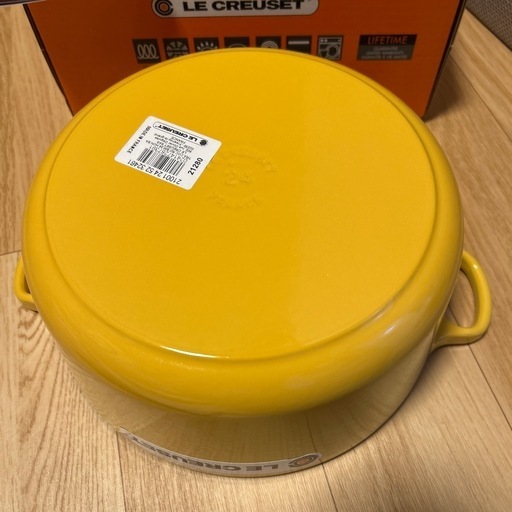 新品 ル・クルーゼ 24cm ハニー 新品 ル・クルーゼ ココットロンド 24