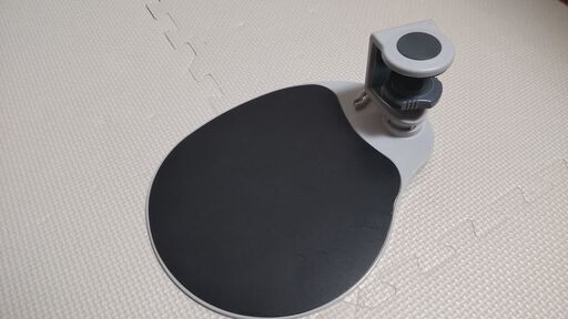 中古 サンワダイレクト マウステーブル 360度回転 クランプ式 硬質プラスチック製 ブラック 200-MPD021W マウス置き