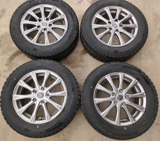 中古スタッドレス215/60R16ダンロップ　オデッセイ、ヴェゼル、CX3など DUNLOP（ダンロップ） 【中古スタッドレス4本】ヴェゼル オデッセイ CX