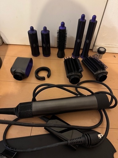 ダイソン エアラップ コンプリート　公式ショップ限定カラーブラック/パープル ダイソン エアラップ コンプリート 公式ショップ限定カラー ブラック