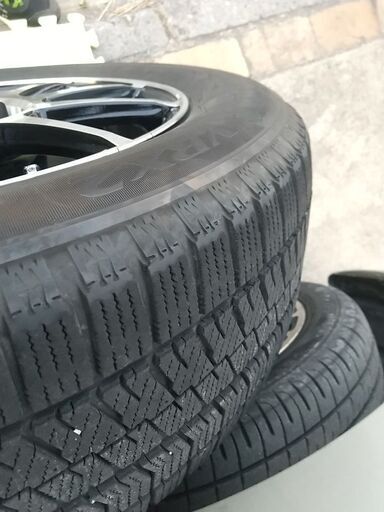 アルファードにスタッドレス ENKEI RIVAZZA 17インチ 7J +38 PCD114.3 5H アルファードにスタッドレス ENKEI RIVAZZA 17インチ 7J +38 PCD114.3