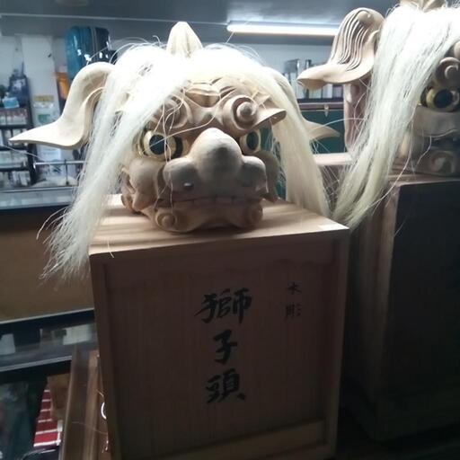 獅子頭 木彫り 旧家蔵出 大振 獅子頭 雄 木彫 獅子舞い 彫刻 朱塗 漆塗