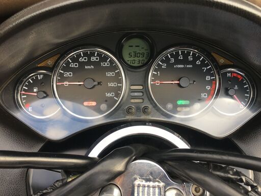 ホンダ フォルツァ Z ABS MF08 6速 実動 書類付き 吹け上がり良好 ローダウン 通勤 通学 カスタムベースにも　乗って帰れそう ホンダ フォルツァ Z ABS MF08 6速 実動 書類付き 吹け上がり良好