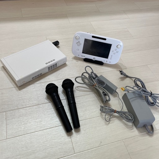 Nintendo Wii U本体、Wii Uプロコン、Wii Uマイクセット 任天堂 Wii U