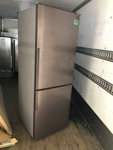 Amazon.co.jp: シャープ 冷蔵庫 プラズマクラスター搭載 271Lタイプ 
