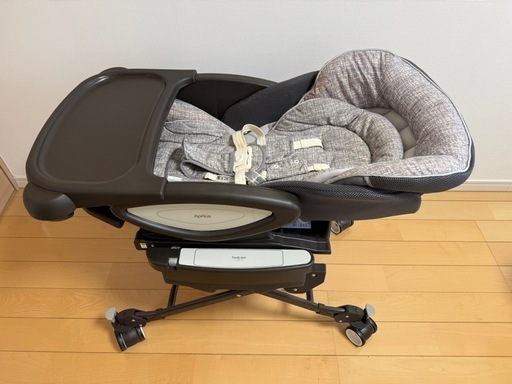 Aprica ユラリズム オートプレミアム ハイローチェア ムーンロック hhh