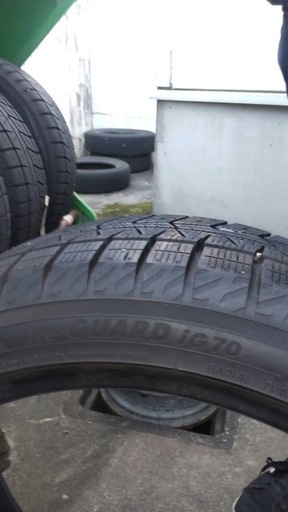 205/45R17 スタッドレス　美品　委託
