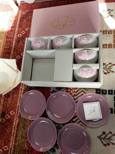 宇野千代　湯呑み＋皿　5客セット　【未使用品】　　陶器