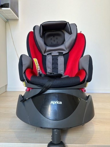 チャイルドシート ゼウスターンEG ZW 新生児～ 360度回転 ゴールド