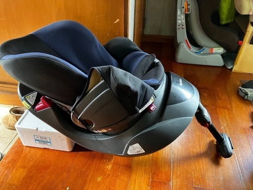 エールベベ ☆ チャイルドシート ☆ クルットNT プレミアムW ☆ ALB836