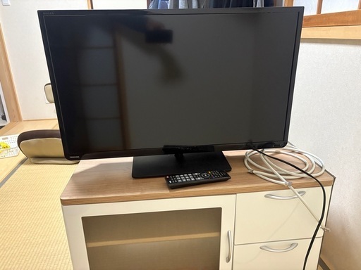 TOSHIBA REGZA 32型　2015年製\n