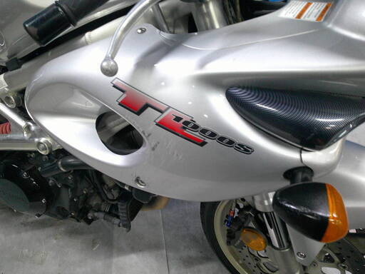 SUZUKI TL1000S 銀 車検残R7/10月 エンジン始動確認 名変で乗れます 半額配送キャンペーン 現状渡し諸経費￥0- 横浜 P-Yard SUZUKI TL1000S 銀 車検残R7/10月 エンジン始動確認 名変で乗れます