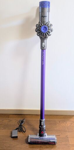 【中古品】ダイソンdyson　SV09 充電式 コードレスクリーナー　V6 fluffy　サイクロン スティック クリーナー　掃除機  oh□ダイソン dyson コードレスクリーナー SV09 ブルー 充電器付き