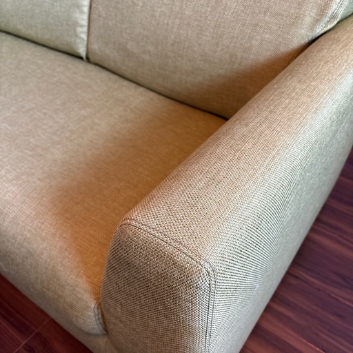 美品】ニトリ ソファー 緑 美品】ニトリ ソファ（深緑×木肘デザイン