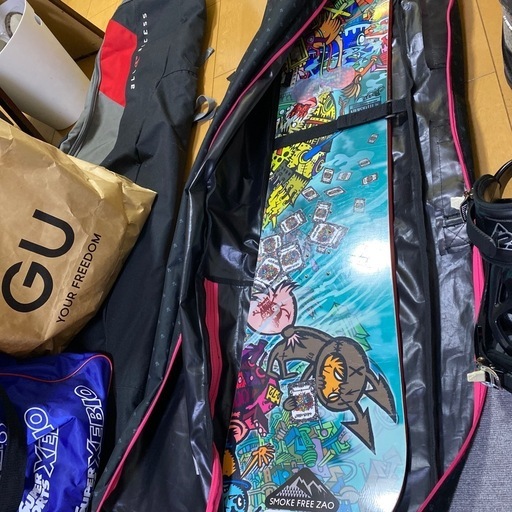 スノーボード4点セット 120 ブーツ23.5 スノーボードケース付き スノーボード4点セット 120 ブーツ23.5 スノーボードケース付き 【公式