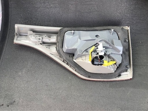 エスティマブレーキライト エスティマ[AHR20W 後期]クリア ブレーキ