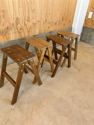 売約済み】Tripod stool “Tris” 無垢材 ナラ材 木製 スツール トリス