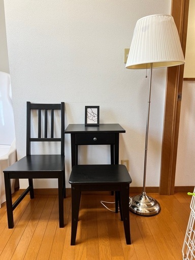 ACTUS(アクタス)で取り扱われていたCUBE(キューブ）スツールです。色々