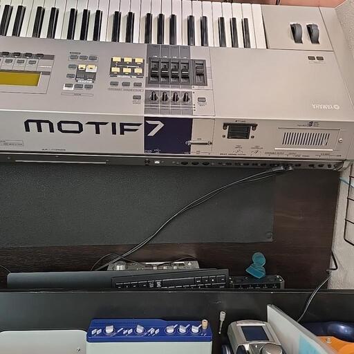 YAMAHA ヤマハ MOTIF7 シンセサイザー 76鍵 Yamaha Motif 7 76 Key