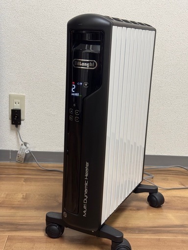 DeLonghi オイルラジエターヒーター サーマルカットフィン8枚 3?8畳用