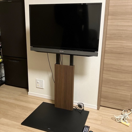 壁寄せテレビスタンドの進化と魅力 TOSHIBA テレビ 32インチ(テレビ 