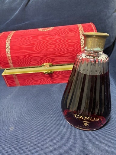 CCAMUS カミュ バカラクリスタルボトル ブランデーコニャック古酒　未開封 CAMUS 未開封 COGNAC バカラ クリスタルボトル カミュ 700ml CAMUS