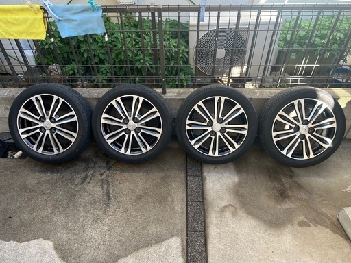 タントカスタム 純正ホイール