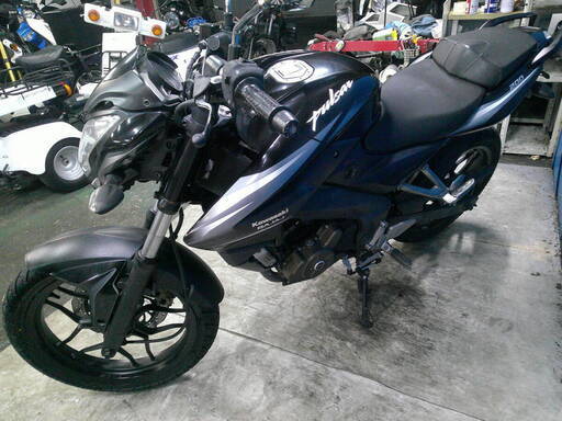 KAWASAKI パルサー200NS 黒 エンジン始動動画 自賠責保険で乗れます