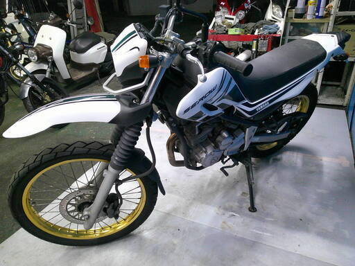 YAMAHA セロー250-2 白/緑 格安提供車 半額配送キャンペーン ク