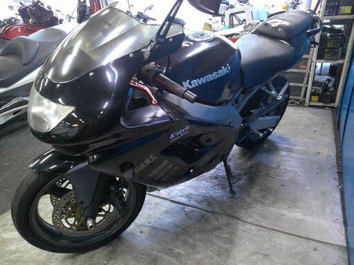 KAWASAKI ZX-9R 黒 エンジン始動動画 車検取得で乗れます 半額配送