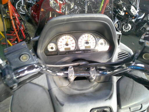 SUZUKI スカイウェイブ250S-2 白 格安提供車 半額配送キャンペーン ク