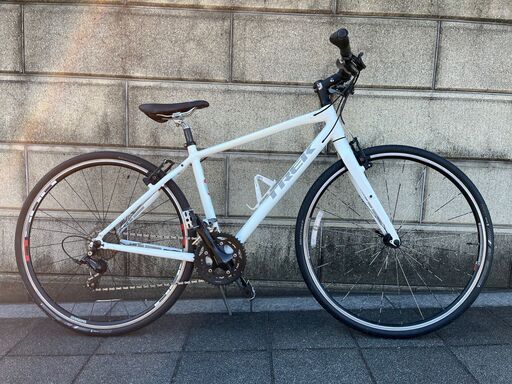 クロスバイク TREK 7.5FX 17.5インチ（444mm）ホワイト TREK