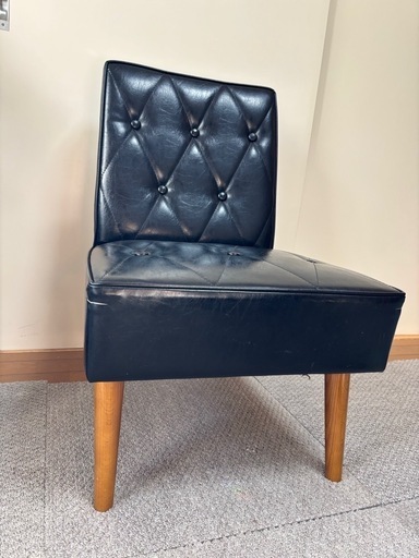 KARE peacock velvet 1人掛けソファのご紹介！【トレファク入間25-02