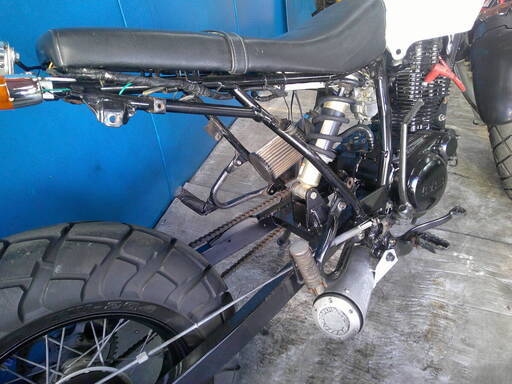 YAMAHA TW200 白 エンジン始動確認 自賠責保険で乗れます 半額配送