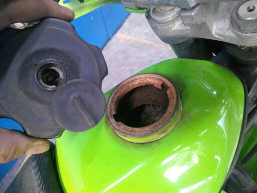 KAWASAKI KLX250 緑 格安提供車 エンジン始動確認 半額配送