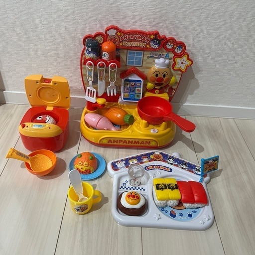 アンパンマン アンパンマンキッチンとすいはんきDXギフトセット 中古  