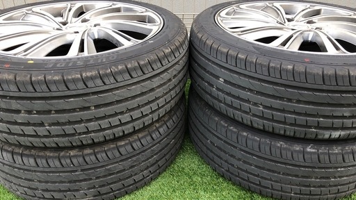 ほぼ新品タイヤ 7.5J 5H P.C.D:114.3 INSET:55 バドックス(BADX