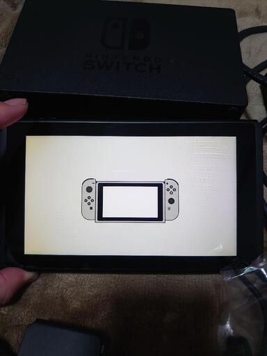 商談中Switch ニンテンドースイッチ 通電確認済み 完備品 箱 商談中Switch ニンテンドースイッチ 通電確認済み 完備品 箱 Amazon.co