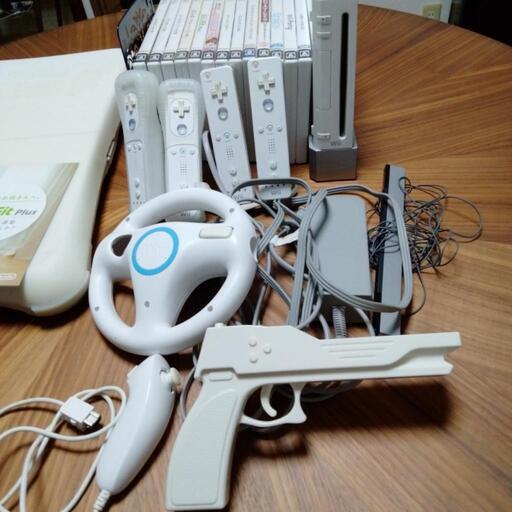 Nintendo Wii 本体など まとめ売り Nintendo wii まとめ売り
