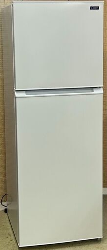 YAMADA SELECT ノンフロン冷凍冷蔵庫　YRZ-15LW YAMADA SELECT ノンフロン冷凍冷蔵庫 YRZ-15LW