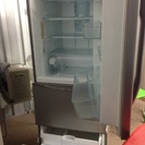 375Lの大型冷蔵庫。2017年まで保証付