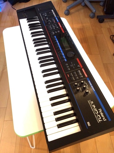 鍵盤楽器、ピアノ Roland JUNO-Di