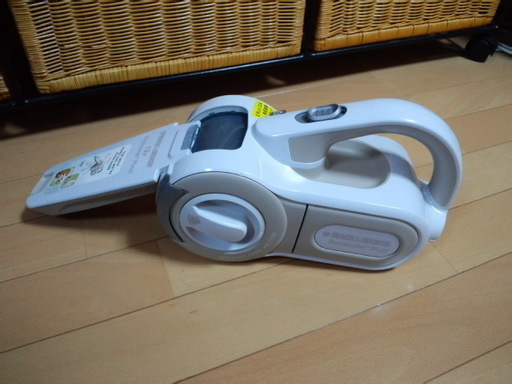 ★売ります!!西宮市★中古・コードレスクリーナー・BLACK DECKER★