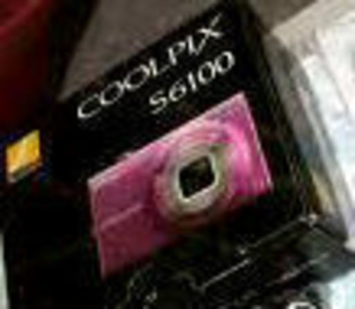 【Nikon COOLPIX　S6100】7000円で差し上げます。