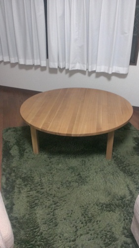 木製で木目調の円形ローテーブル（値下げしました）