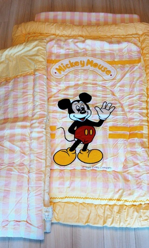 ベビーベッド ミッキーマウス柄　お布団とセット ミッキーのベビー布団 ベビーベッド ミッキーマウス柄 お布団とセット