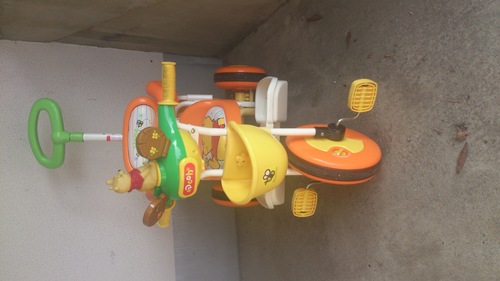 おしゃべりカーゴ三輪車 くまのプーさん オレンジ
