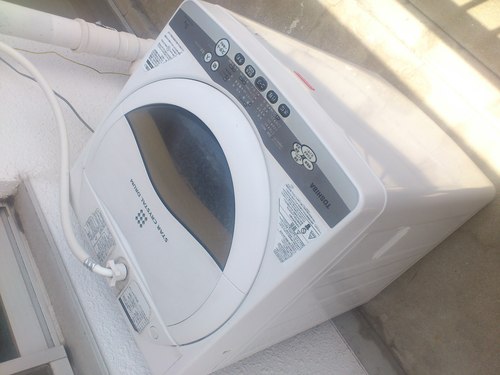 外置きですが2012年製洗濯機