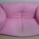 ピンクのソファベッド