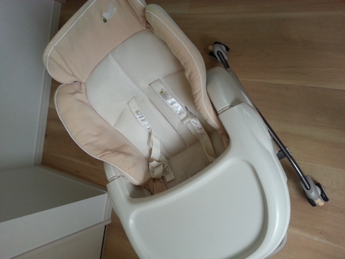 conbi ハイローチェア自動 取引修了しました。ありがとうございました。